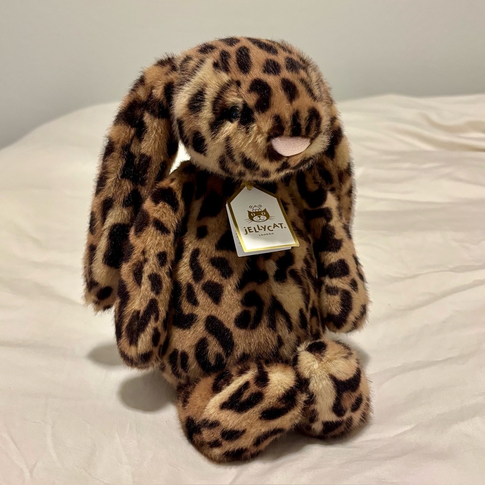 🐆 👑 NWT Jellycat Cobblehop Bunny Ruby Cruiser Exclusive Leopard Print Jellycat